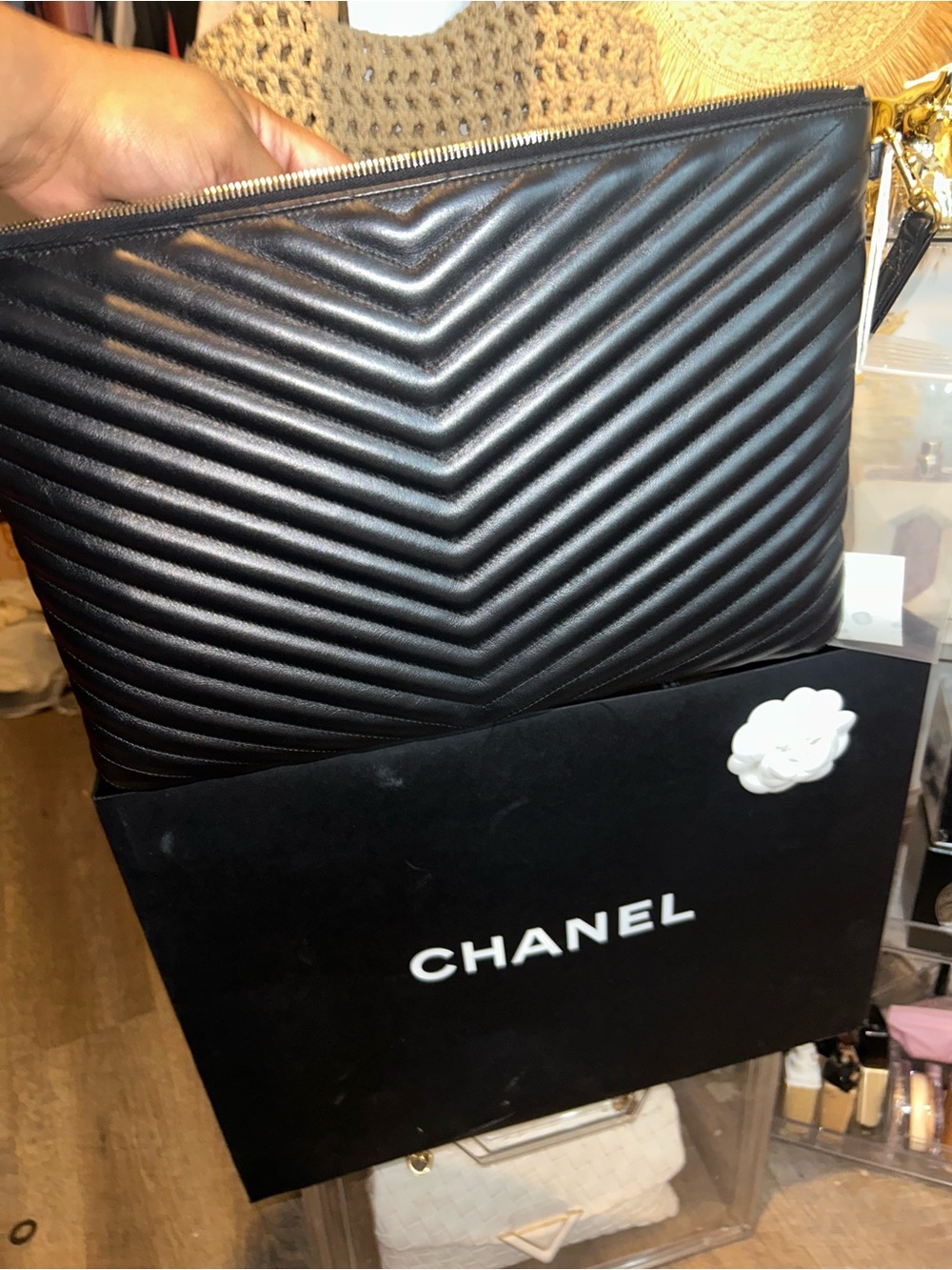 Yves Saint Laurent Black Quilted Leather Envelope Clutch with Gold YSL Emblem - Picture 9 of 13